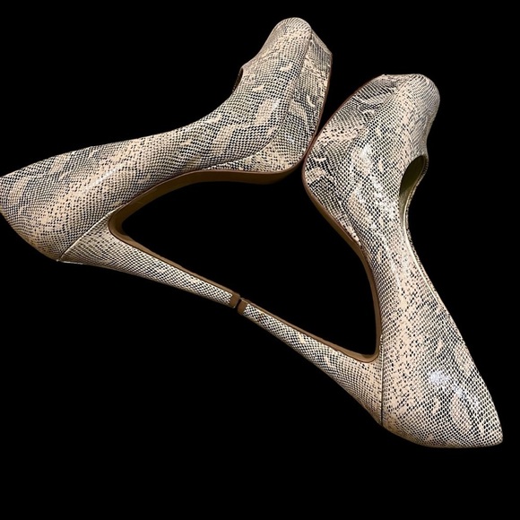 Jessica Simpson Terri Platform Pump Leather Snakeskin Shoes Women’s 7.5 - Picture 4 of 8